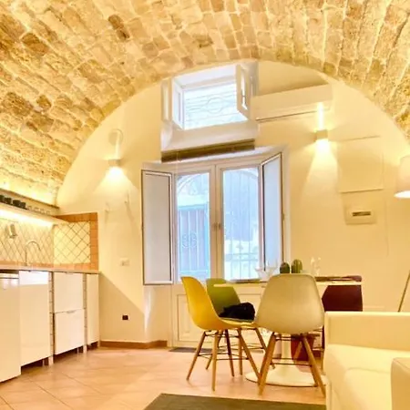 Nyaraló U Dammusu Szirakúza